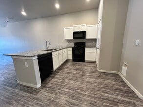 2110 Avenue J - A Ave in Lubbock, TX - Building Photo - Building Photo