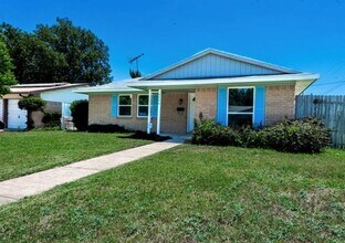 4430 Windsor Dr in Garland, TX - Building Photo - Building Photo