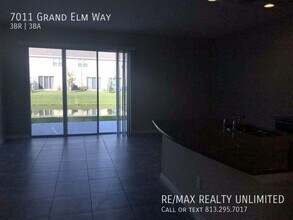 7011 Grand Elm Dr in Riverview, FL - Building Photo - Building Photo