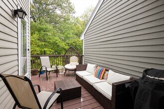 178 Bishops Forest Dr in Waltham, MA - Building Photo - Building Photo