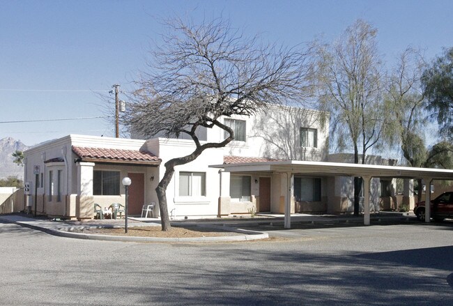 Bermuda Townhomes in Tucson, AZ - Foto de edificio - Building Photo