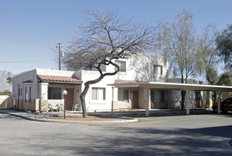 Bermuda Townhomes in Tucson, AZ - Building Photo - Building Photo