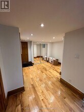 181 St Clair Ave E in Toronto, ON - Building Photo - Building Photo