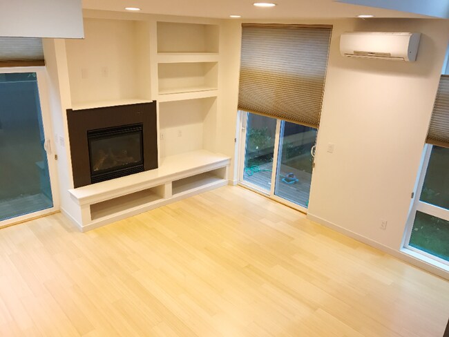 1755 NW 63rd St in Seattle, WA - Building Photo - Building Photo