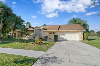 148 Ponce De Leon St in Royal Palm Beach, FL - Foto de edificio - Building Photo
