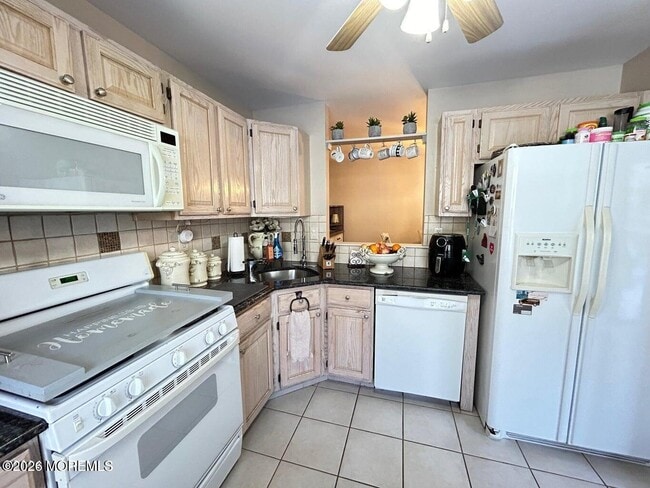 93 Heron Ct in Englishtown, NJ - Building Photo - Building Photo