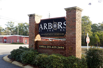 Arbors by the Bay Apartments in Daphne, AL - Foto de edificio - Building Photo