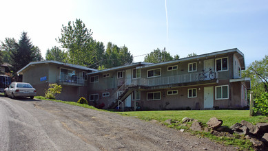 East View Apartments in Kent, WA - Building Photo - Building Photo