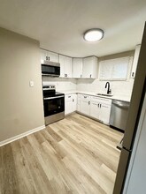 2016 E 12th St-Unit -3 in Cheyenne, WY - Building Photo - Building Photo