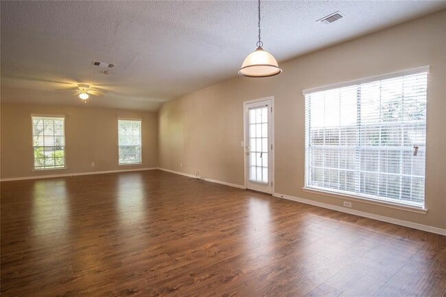 3207 Rimrock Dr in Missouri City, TX - Building Photo - Building Photo