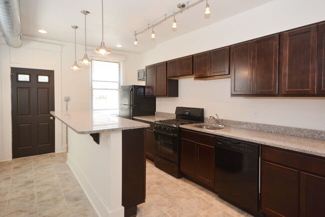 property at 3385 Parkview Ave