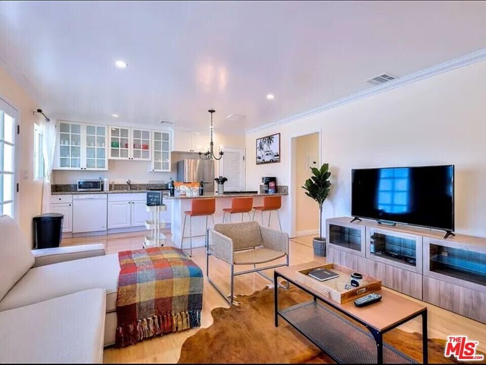 1028 12th St in Santa Monica, CA - Building Photo
