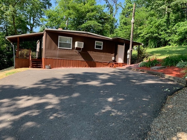 property at 752 Logan Rd