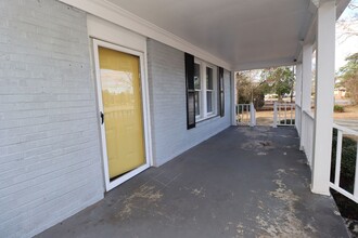 4910 Colonial Dr in Columbia, SC - Building Photo - Building Photo