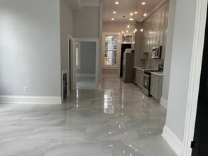 The Lauren Luxury Apartments in New Orleans, LA - Foto de edificio - Building Photo