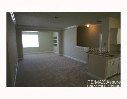 430 Southern Pecan Cir-Unit -Unit 205 in Winter Garden, FL - Foto de edificio - Building Photo