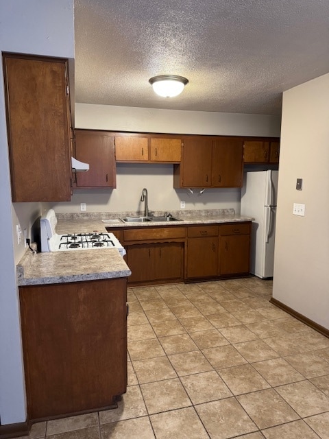 2510 Holmes St in Rockford, IL - Building Photo - Building Photo