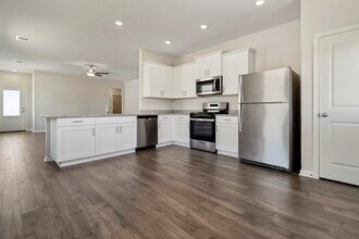 16445 Blossom Grv Dr in Conroe, TX - Building Photo - Building Photo
