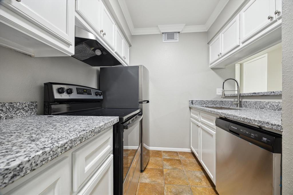 201 Emerson St in Houston, TX - Building Photo