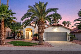 3437 E Tonto Ln in Phoenix, AZ - Building Photo - Building Photo