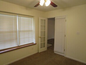 1619-1621-1621 Juniper Dr in Columbia, MO - Building Photo - Building Photo