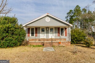 3367 Rocky Ford Rd in Portal, GA - Building Photo