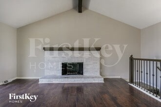 10040 NW Blum Rd in Kansas City, MO - Building Photo - Building Photo