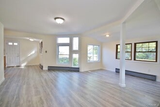 78 Dunderberg Rd in Putnam Valley, NY - Building Photo - Building Photo