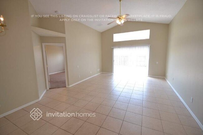 12215 Dawn Vista Dr in Riverview, FL - Building Photo - Building Photo