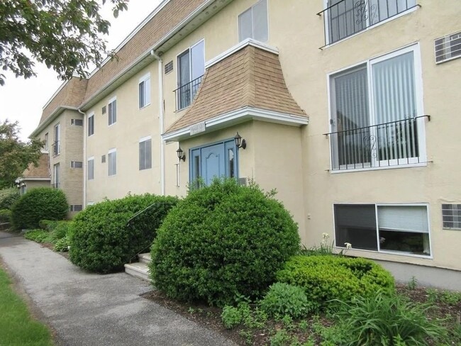 226 Swanson Rd in Boxborough, MA - Building Photo - Building Photo