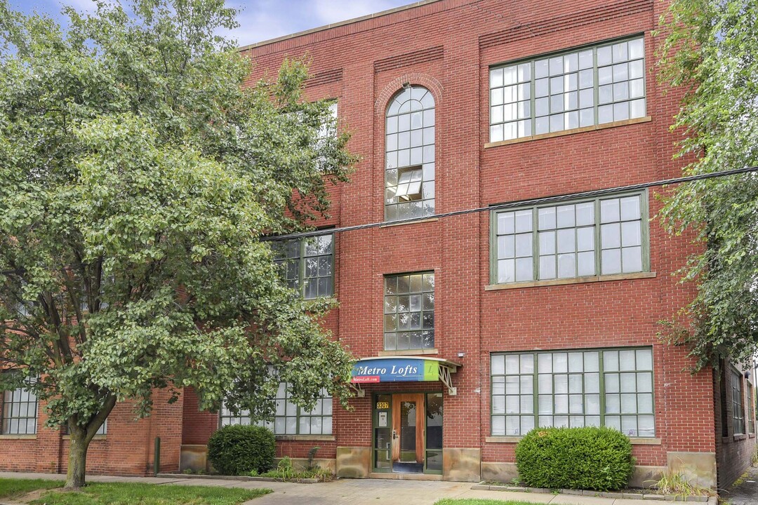 Metro Lofts in Cleveland, OH - Building Photo