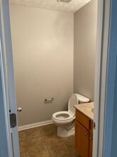 7128 Blue Stream Ct in Louisville, KY - Building Photo - Building Photo