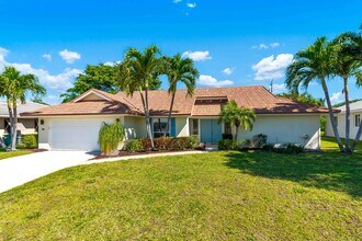 88 PineHill Trail E in Jupiter, FL - Building Photo - Building Photo