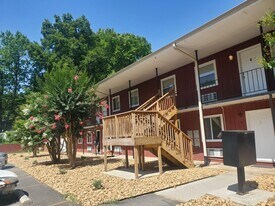 201 Ave B in Knoxville, TN - Building Photo