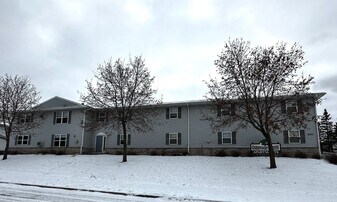 4923 Coventry in Eau Claire, WI - Building Photo