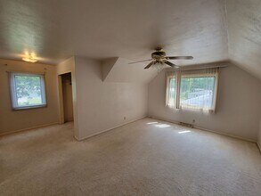 807 W 29th St in Cedar Falls, IA - Building Photo - Building Photo