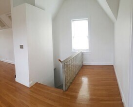 707 E Brady St in Milwaukee, WI - Foto de edificio - Building Photo