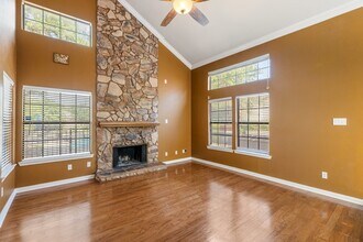 602 Mission Cir in Irving, TX - Foto de edificio - Building Photo