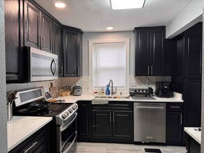 2807 Sewells Point Rd in Norfolk, VA - Building Photo - Building Photo
