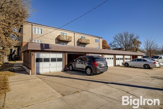 Beatrice Carriage House Beatrice Carriage in Beatrice, NE - Building Photo - Building Photo