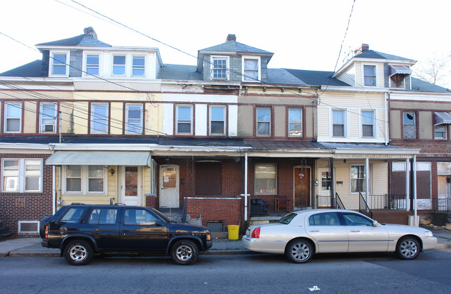 161-169 Wayne Ave in Trenton, NJ - Foto de edificio - Building Photo