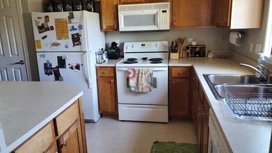 6984 Ash Creek Hts, Unit 204 in Colorado Springs, CO - Building Photo - Building Photo