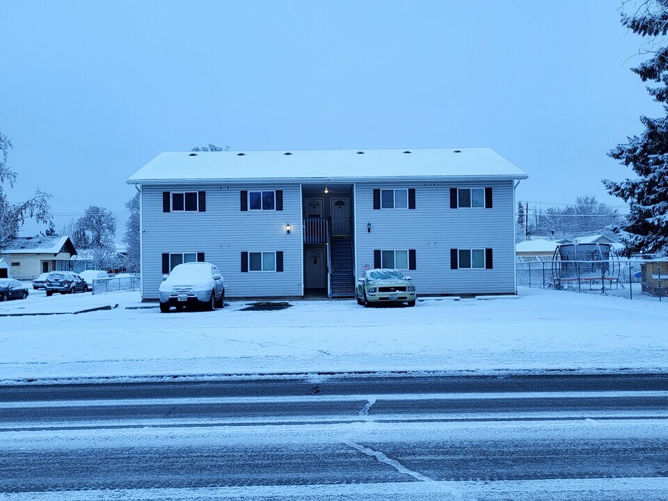 1927 E Desmet Ave, Unit 1 in Spokane, WA - Building Photo