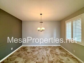 13681 Nova Ln in Victorville, CA - Building Photo - Building Photo