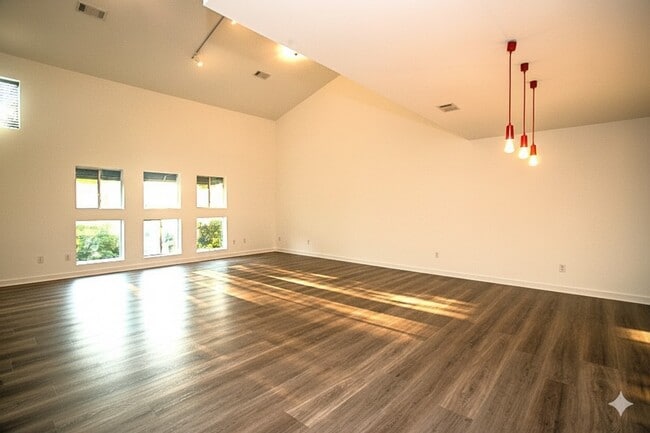 property at 1713 Gillette St