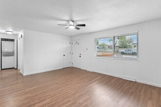 6220 W Ohio Ave in Lakewood, CO - Building Photo - Building Photo