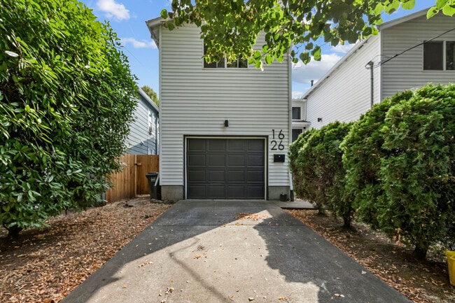 property at 1626 SE Sherrett St