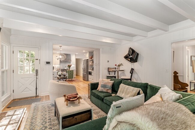 property at 5817 Fredericksburg Dr