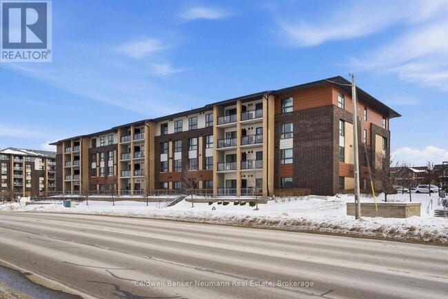 17 Kay Cres in Guelph, ON - Building Photo - Building Photo