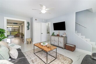 146 Clyburn Way W in Marco Island, FL - Building Photo - Building Photo